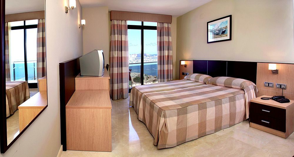 Flamingo 4*